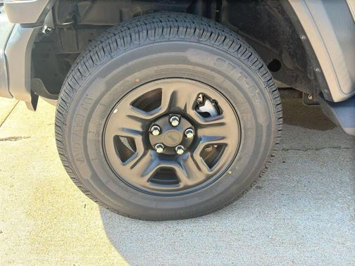 Sting-Gray Clearcoat 2018 Jeep Wrangler Sport