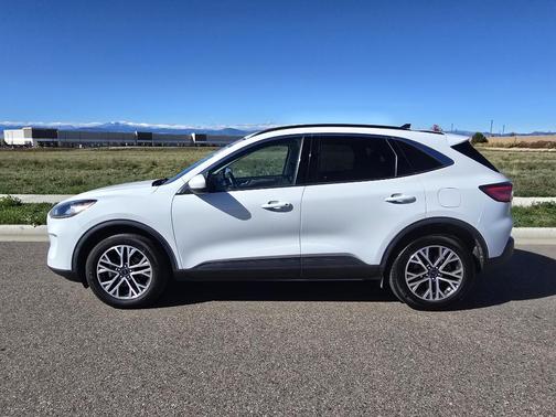 2021 Ford Escape SEL