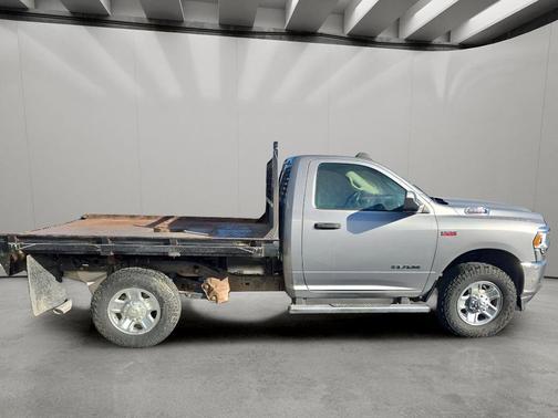 2019 RAM 2500 Tradesman Regular Cab 4x4 8' Box