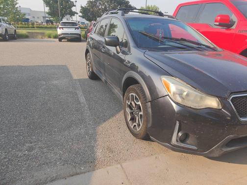 Dark Gray Metallic 2017 Subaru Crosstrek 2.0i Premium