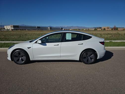 2023 Tesla Model 3 Standard Range
