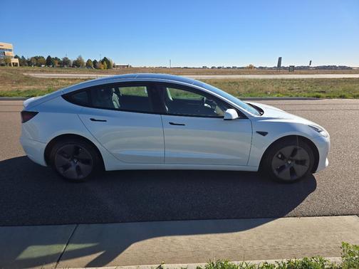 2023 Tesla Model 3 Standard Range