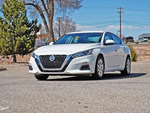 Glacier White 2021 Nissan Altima S FWD