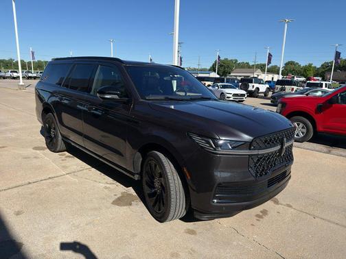 STARLIGHT GRAY PC 2025 Lincoln Navigator Reserve