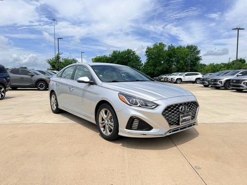 Symphony Silver 2019 Hyundai SONATA SEL