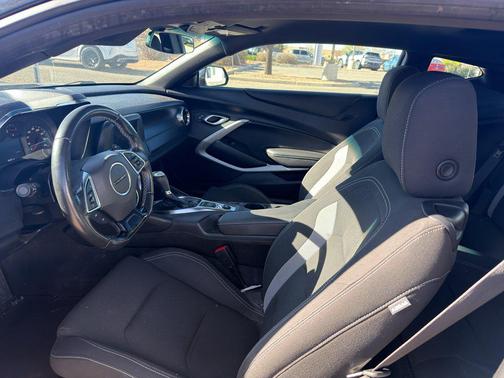 2022 Chevrolet Camaro 1LT