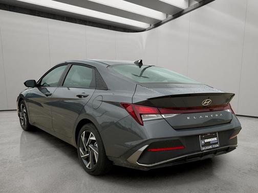 Ecotronic Gray 2025 Hyundai ELANTRA Sport