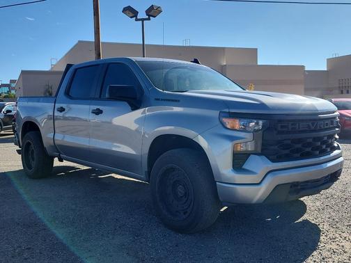 2023 Chevrolet Silverado 1500 Custom
