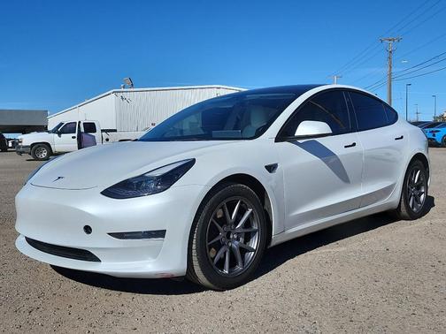 2022 Tesla Model 3 Standard Range