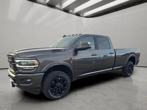 Granite Crystal Metallic Clearcoat 2022 RAM 3500 Laramie Crew Cab 4x4 8' Box