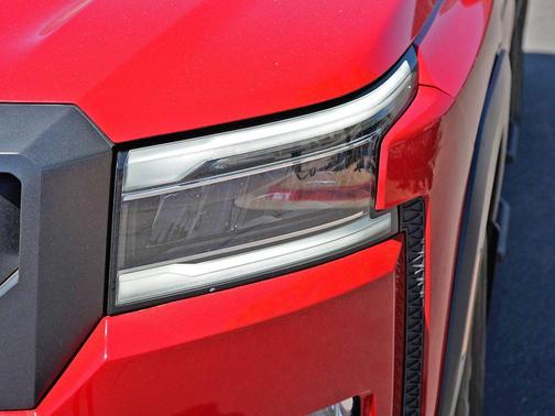 Red Alert 2022 Nissan Frontier PRO-X