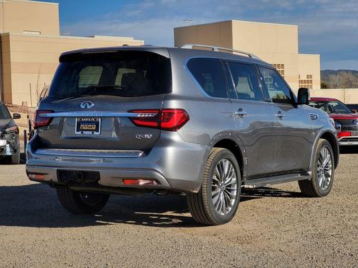 2018 INFINITI QX80 Base
