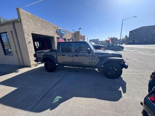 2023 Jeep Gladiator Sport S