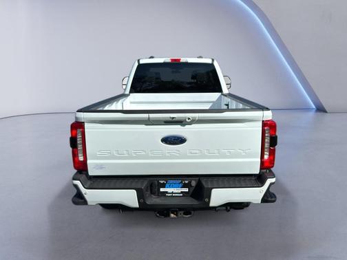 Oxford White 2023 Ford F-350 XLT