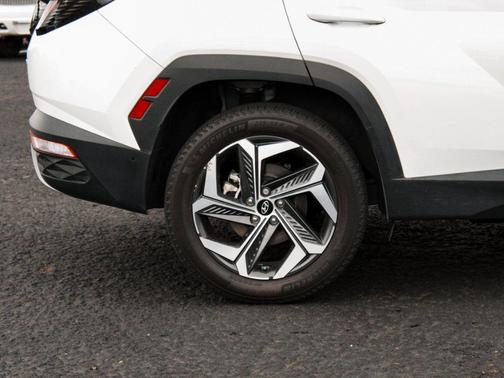 Serenity White Pearl 2023 Hyundai TUCSON Limited