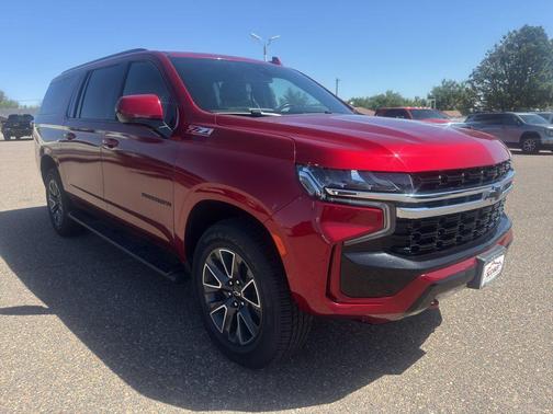 Cherry Red Tintcoat 2022 Chevrolet Suburban 4WD Z71