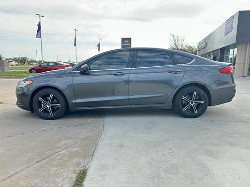 2019 Ford Fusion S