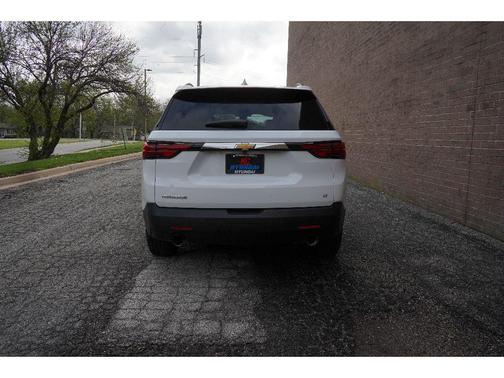 Summit White 2023 Chevrolet Traverse LT Leather