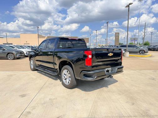 Black 2022 Chevrolet Silverado 1500 Limited Custom