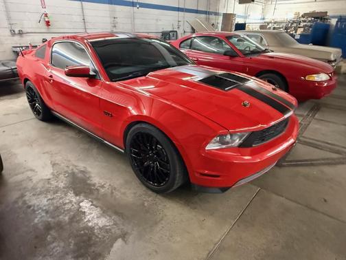 2011 Ford Mustang GT Premium