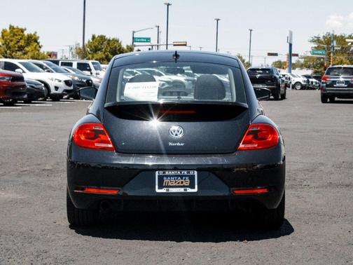 Deep Black Pearl 2014 Volkswagen Beetle DSG 2.0T R-Line