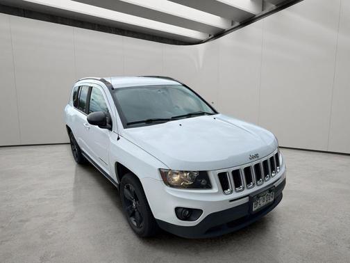 Bright White Clearcoat 2016 Jeep Compass Sport