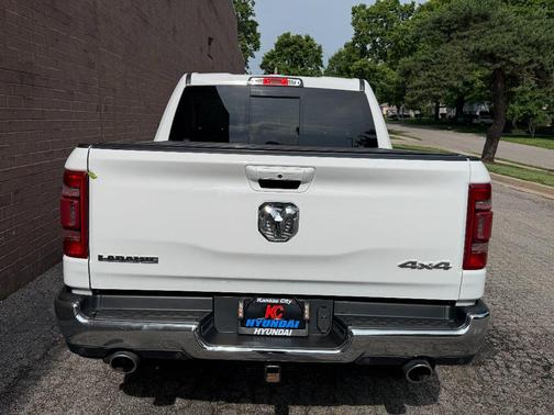 Bright White Clearcoat 2023 RAM 1500 Laramie
