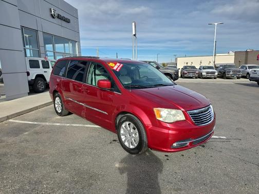 2013 Chrysler Town & Country Touring