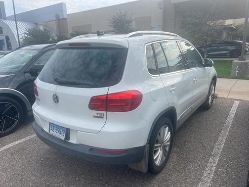 2016 Volkswagen Tiguan SE