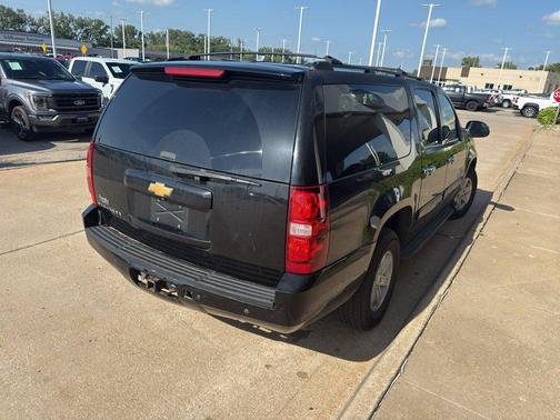 Black 2013 Chevrolet Suburban 1500 LS