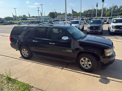 Black 2013 Chevrolet Suburban 1500 LS