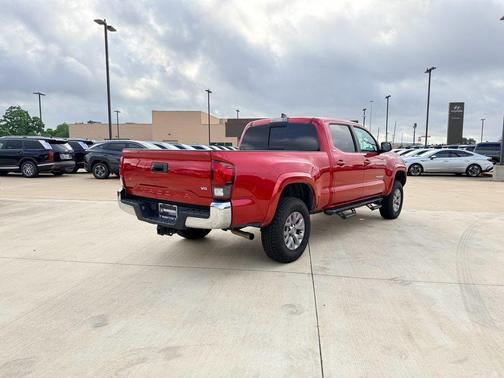 Barcelona Red Metallic 2019 Toyota Tacoma SR5