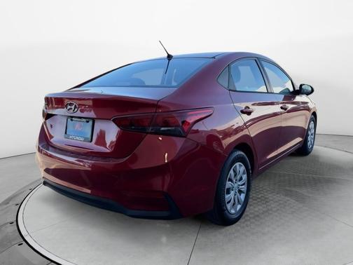 2020 Hyundai Accent SE