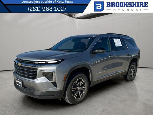 Sterling Gray Metallic 2024 Chevrolet Traverse LT