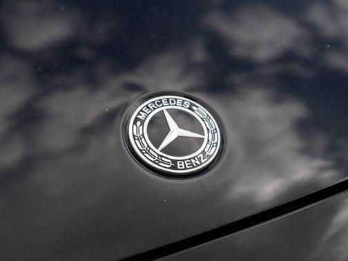 Night Black 2025 Mercedes-Benz GLA 250 4MATIC
