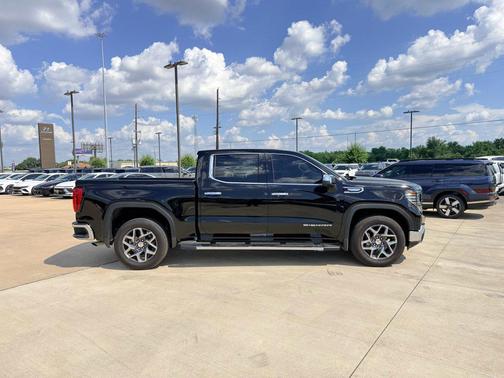 Onyx Black 2026 GMC Sierra 1500 SLT