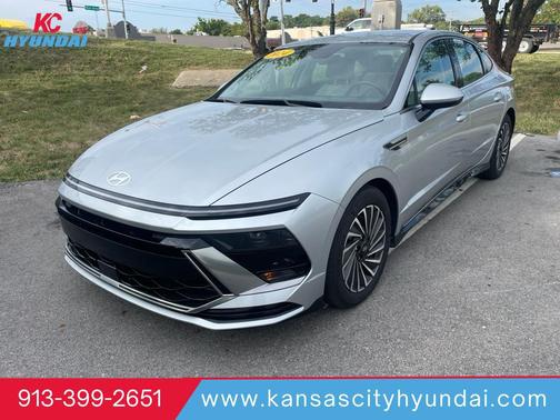 2024 Hyundai SONATA Hybrid SE