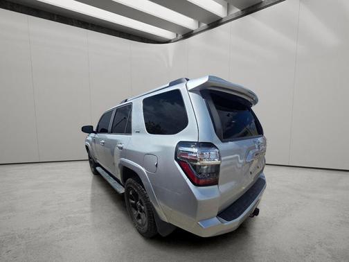 Classic Silver Metallic 2021 Toyota 4Runner SR5