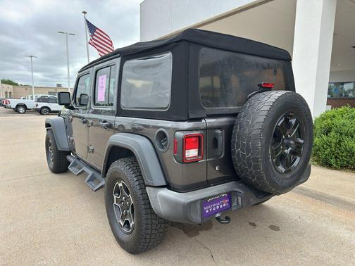 Granite Crystal Metallic Clearcoat 2018 Jeep Wrangler Unlimited Sport