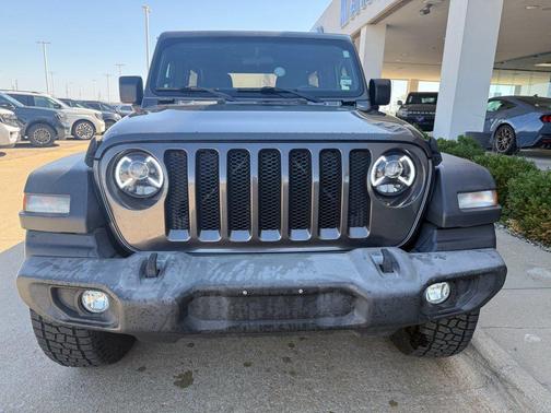 Granite Crystal Metallic Clearcoat 2018 Jeep Wrangler Unlimited Sport