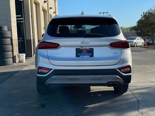 2019 Hyundai SANTA FE SEL 2.4