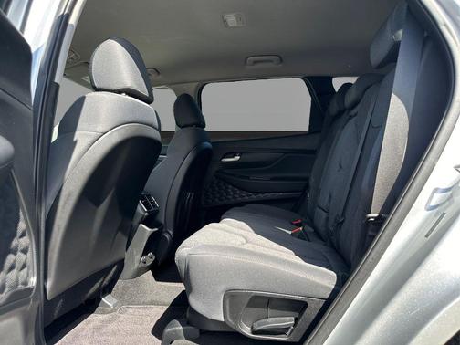 2019 Hyundai SANTA FE SEL 2.4
