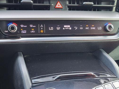 Aurora Black 2024 Kia Forte LXS