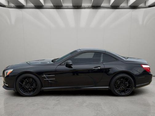 Black 2016 Mercedes-Benz SL-Class SL 400