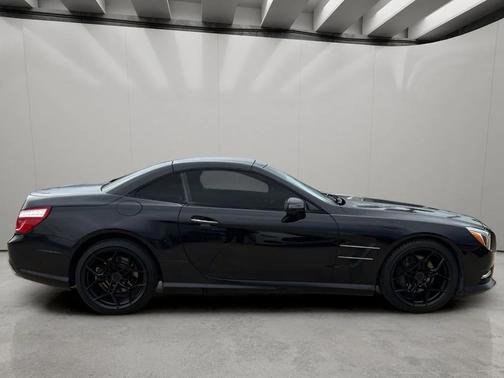 Black 2016 Mercedes-Benz SL-Class SL 400
