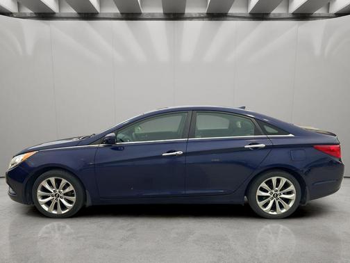 2013 Hyundai SONATA SE