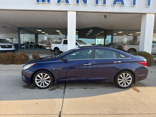 2013 Hyundai SONATA SE