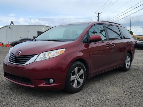 2012 Toyota Sienna LE