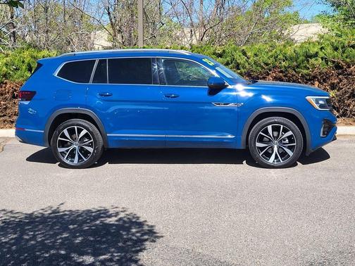 Mountain Lake Blue Metallic 2025 Volkswagen Atlas 2.0T SEL Premium R-Line 4MOTION