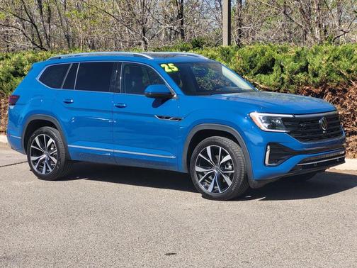 Mountain Lake Blue Metallic 2025 Volkswagen Atlas 2.0T SEL Premium R-Line 4MOTION